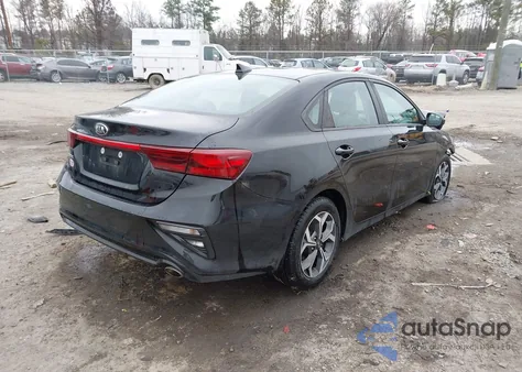 2020 Kia Forte Lxs z USA, uszkodzony, nr VIN 3KPF24AD7LE183776